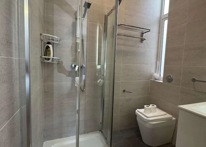 Bright 3br Penthouse With Amazing Views - By Hostmt *