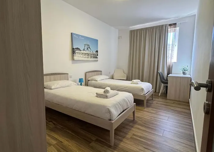 Bright 3br Penthouse With Amazing Views - By Hostmt * St. Paul's Bay