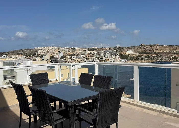 Bright 3br Penthouse With Amazing Views - By Hostmt Lägenhet St. Paul's Bay