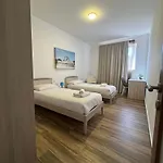 Bright 3br Penthouse With Amazing Views - By Hostmt * St. Paul's Bay